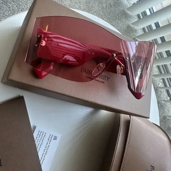 Burberry | Accessories | Red Burberry Bella Sunglasses Trunk  display picture 3